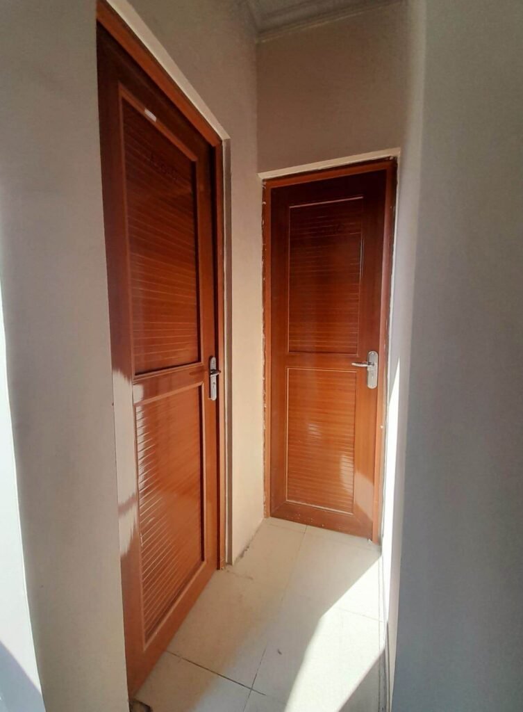 pintu kamar mandi upvc